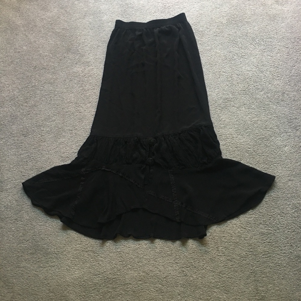 A Spence medium black skirt